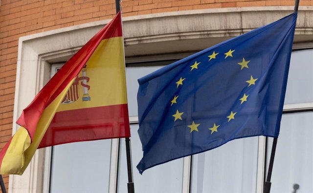 Déficit público España y crecimiento económico 2026